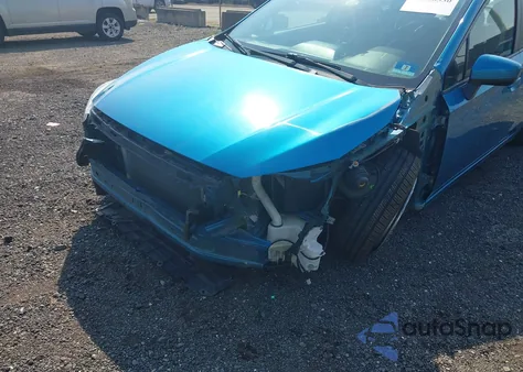 2018 Subaru Impreza 2.0I Premium z USA, uszkodzony, nr VIN 4S3GKAB66J3615717